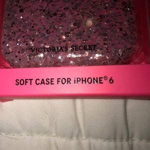 BNIP  VS iPhone 6 case 😍😍